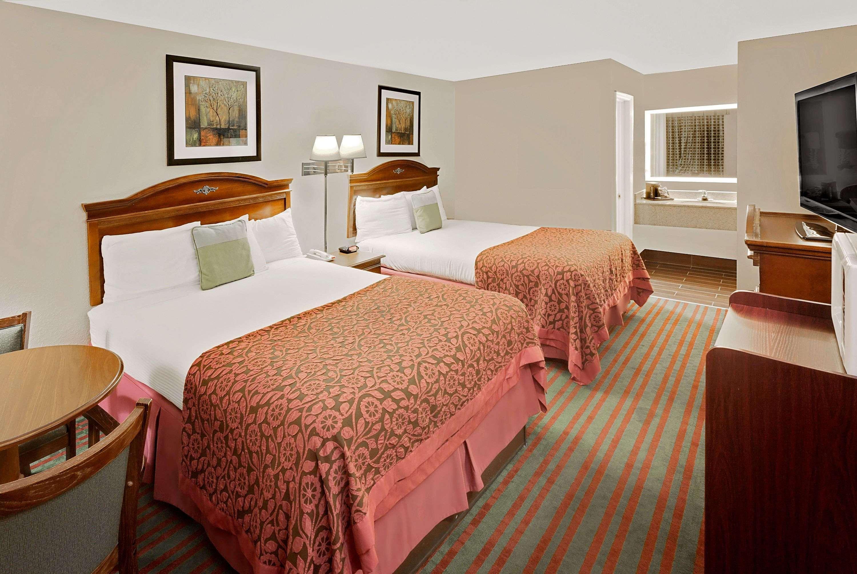 Days Inn By Wyndham Demopolis Zewnętrze zdjęcie